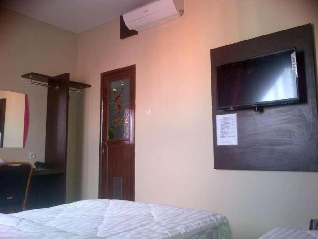 Erin Int Hotel Makasar Zewnętrze zdjęcie